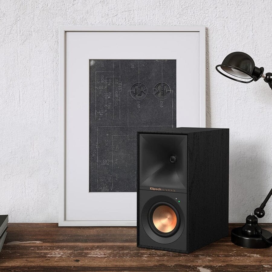 Klipsch R-40PM 70W Active Bookshelf Speakers + Victrola Automatic Bluetooth Turntable