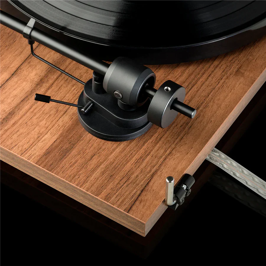 WiiM Amp + Kanto YU  4" Passive Speakers + Pro-Ject E1 Phono Turntable